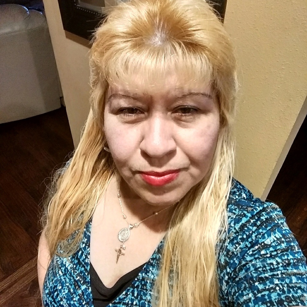 Meet your Posher, Juany